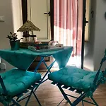 Viky House *