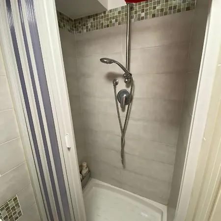 Viky House Apartament *
